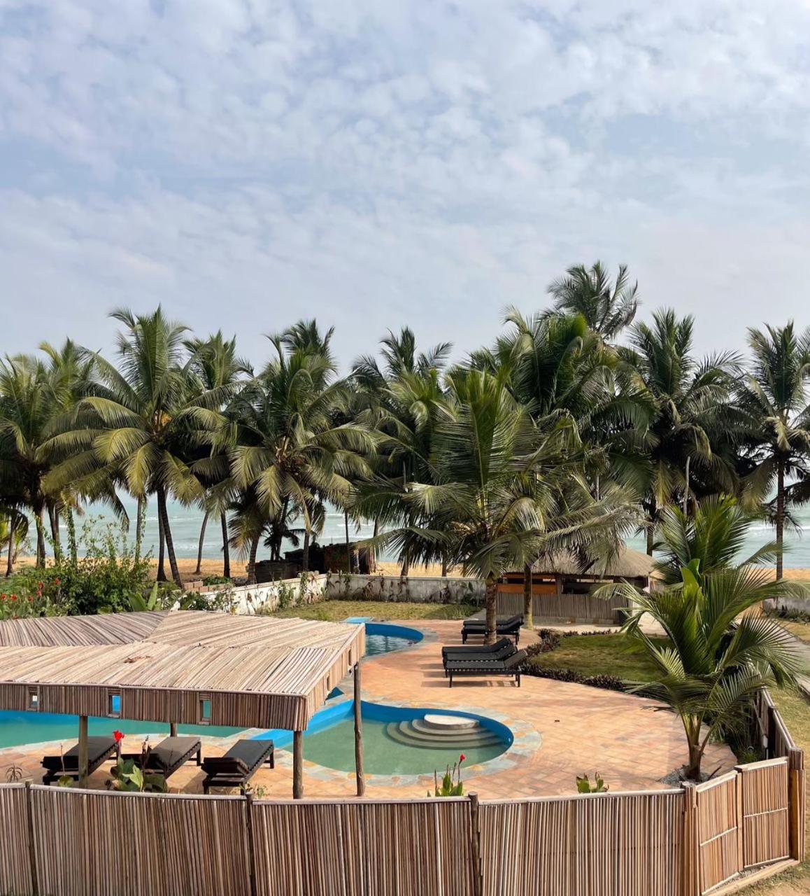 Afiki Hotel Elmina Exterior foto